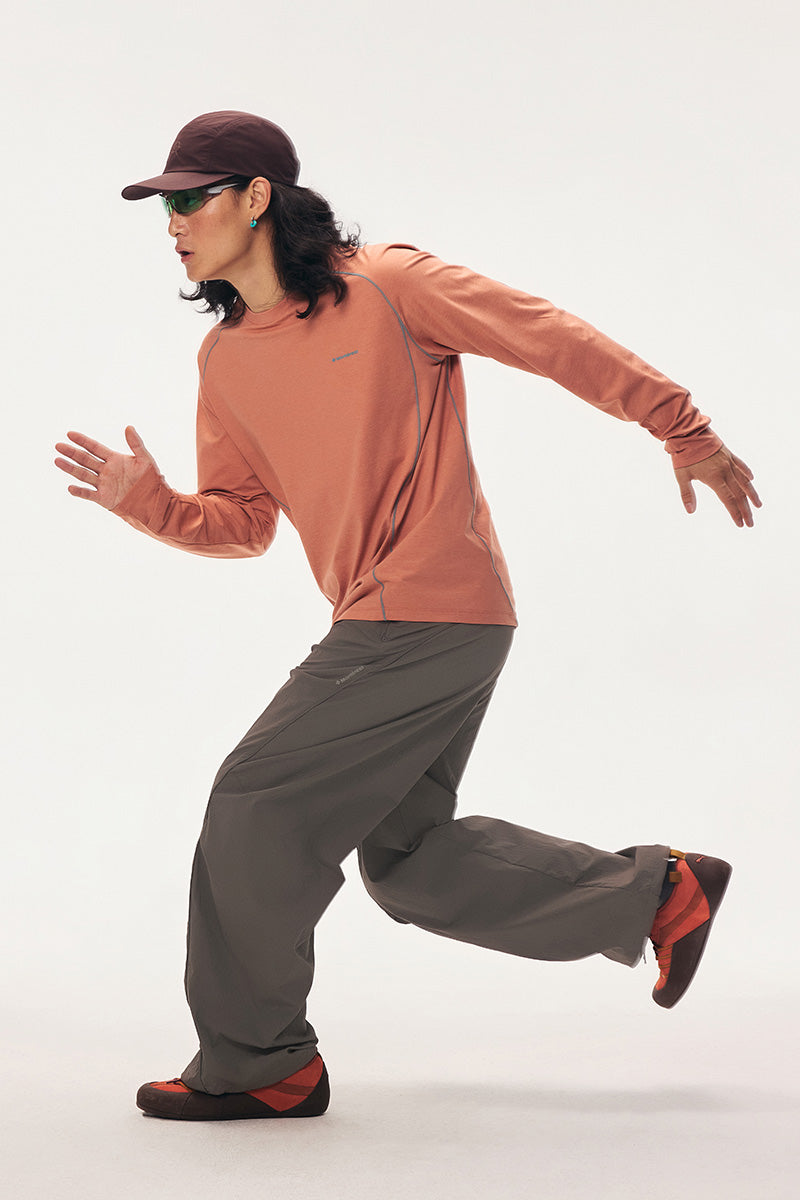 Sweat-wicking, quick-drying light stretch pants