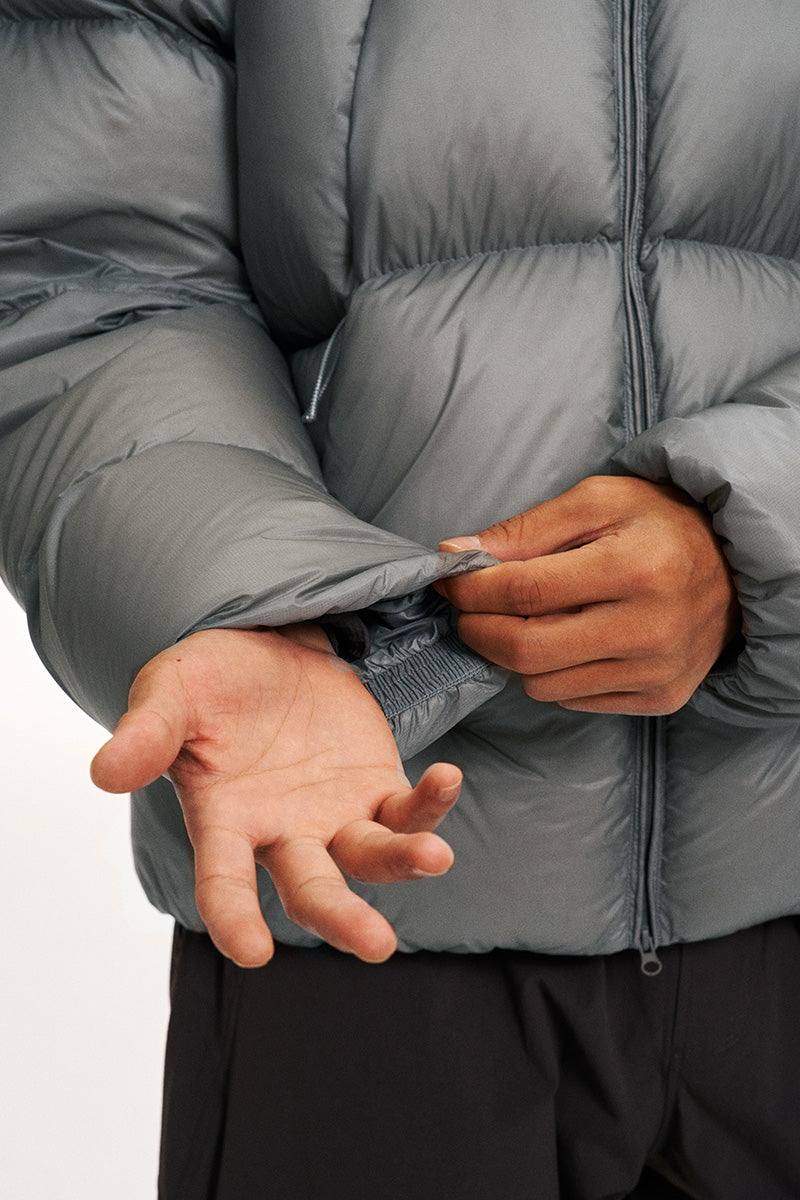 700FP Water-Repellent Stand-Collar Down Jacket