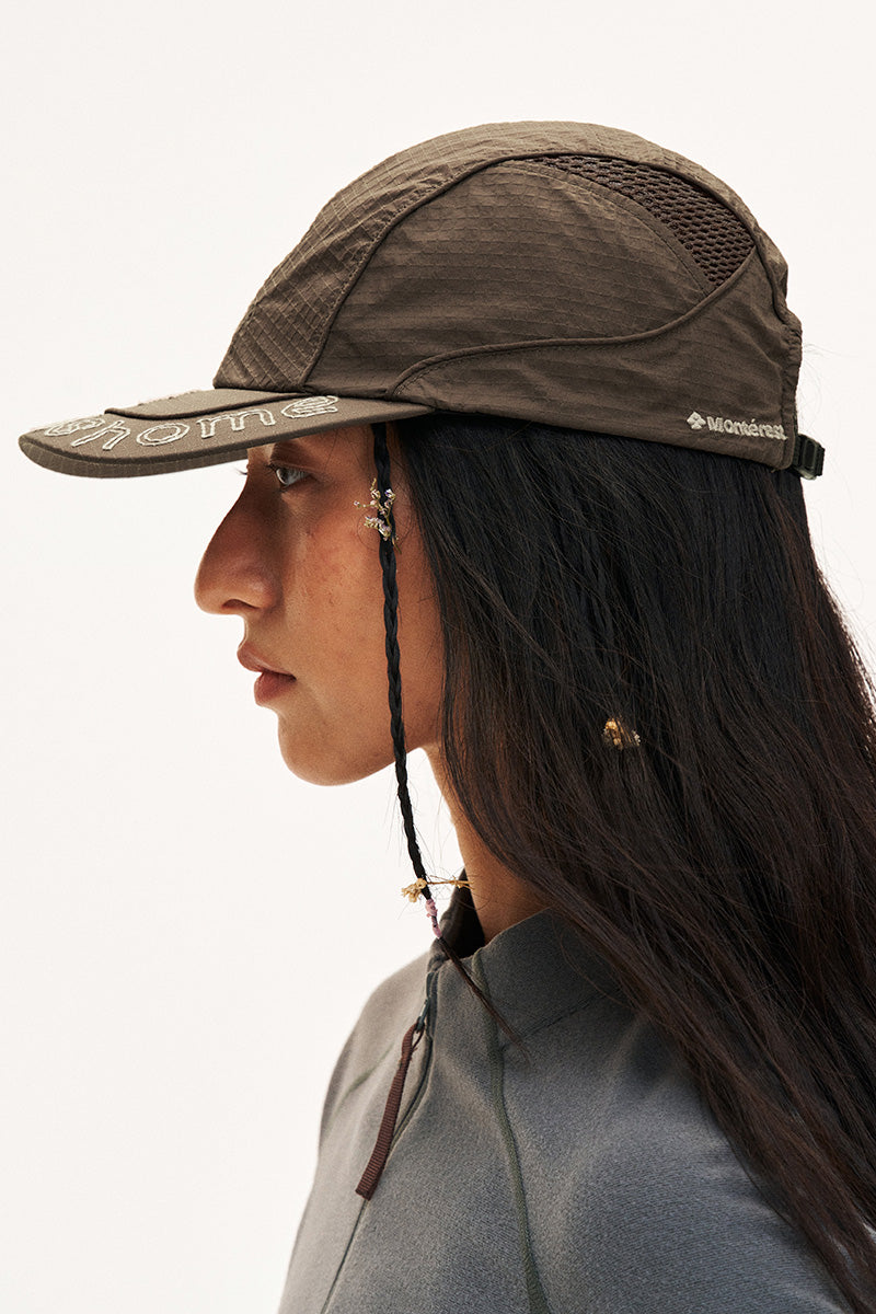Water-repellent embroidered mesh cap